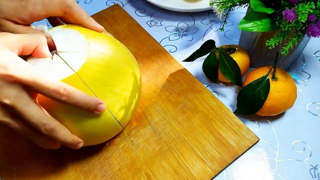 Как почистить помело быстро Лайфхак. Помелоны қалай тез тазалауға болады? смотреть онлайн