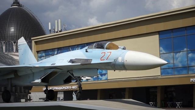 Истребитель СУ-27.Павильон Космос.ВДНХ.