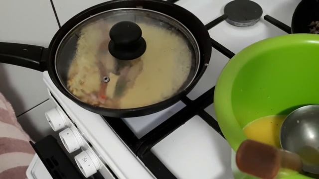 БЫСТРЫЙ ОМЛЕТНЫЙ РУЛЕТ смотреть онлайн