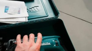 Makita HR2470 Распаковка,сверление.