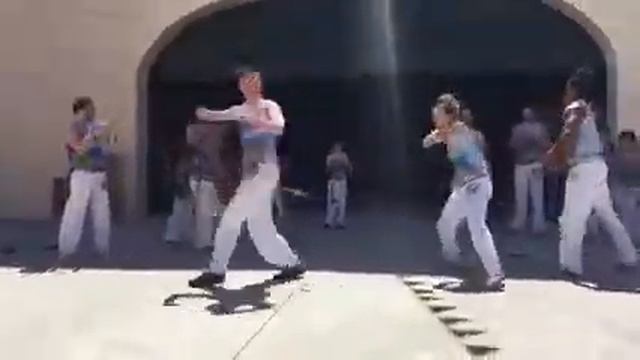 Latin American Festival 2017 - Capoeira Topazio bondi beach смотреть онлайн