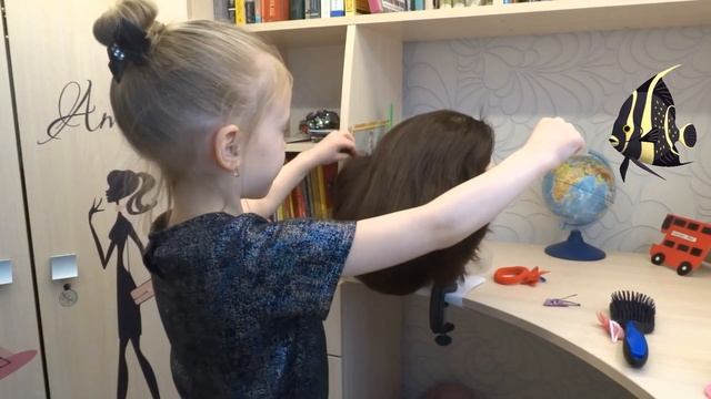 Красивая прическа. Каре. Прически от Софии Лав. Быстрая прическа. Sofia Love. смотреть онлайн