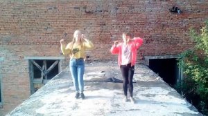 Танец под песню зажигай