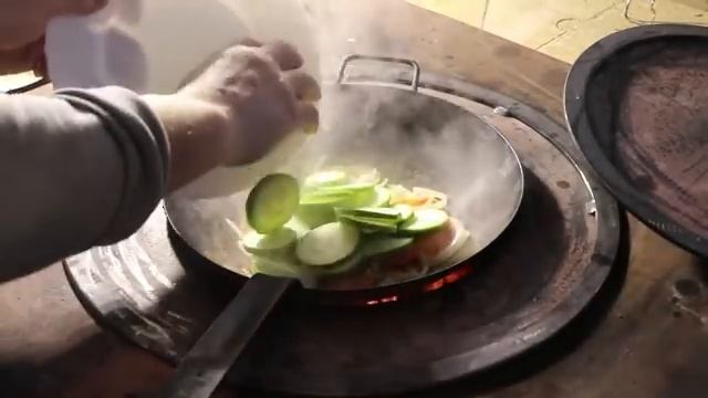 Свинина Тушеная с Овощами на Сковороде - Вкусное Тушеное Мясо