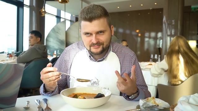 ТОТ САМЫЙ десерт с ЧЕРНОЙ икрой / Лимонад за 5000 рублей / Суши в ОГНЕ / Обзор ресторана Сахалин