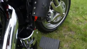 Kawasaki VN 1600 Vulcan Mean Streak custom  Vance&Hines  hyper charger