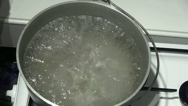 Уха из головы и хребта лосося по домашнему, просто и вкусно Наваристая уха из головы и хребта лосос смотреть онлайн