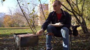 Как правильно жарить люля кебаб из курицы?