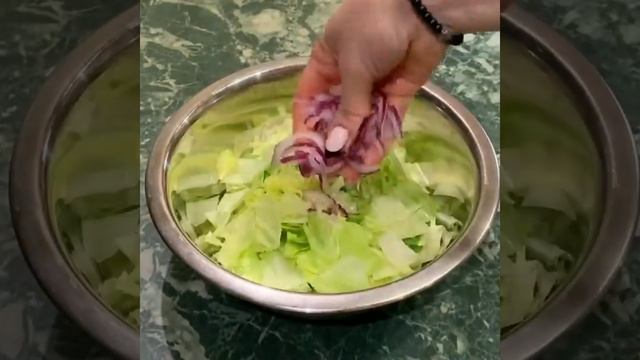 Лёгкий салат с морепродуктами #салат #салатскреветками #салатизморепродуктов #рецепт #креветки