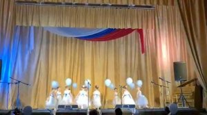 Хореографический коллектив "Ассорти" группа "Бусинки"- танец " Не уроните шарик".