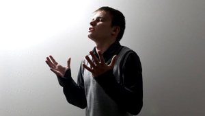 Осип Мандельштам - "Я вздрагиваю от холода..."