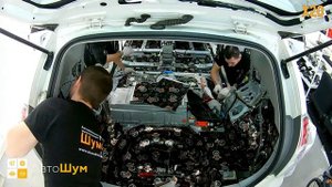 Шумоизоляция багажника с арками Toyota Prius в уровне Премиум. АвтоШум.