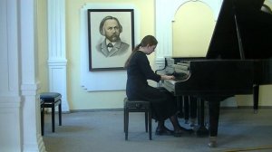 Э. Григ "Танец из Йольстера" соч. 17 "5
П.И. Чайковмкий "Подснежник" соч. 37 №4