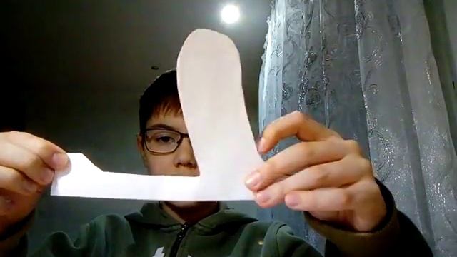 КАК СДЕЛАТЬ ПЛАНЕР ИЗ БУМАГИ ЛЕГКО И ПРОСТО смотреть онлайн