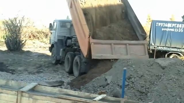 Отсыпка грунтом участка