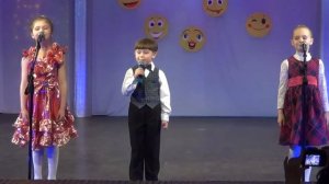 Песня "Мы - дети солнца" музыкальный руководитель Рогачева Г.М.