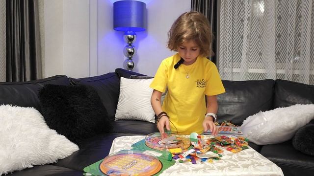 Завры 2 от Пятёрочки | Вся коллекция! | Смотрим на редкую лапку! | Looking at a rare paw! смотреть онлайн