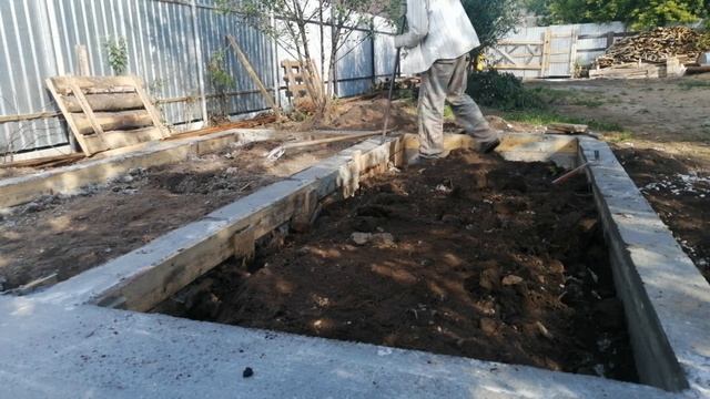 Готовый фундамент под зону барбекю. Демонтаж опалубки смотреть онлайн