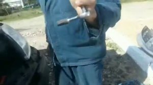 Не открывается капот Рено Трафик.