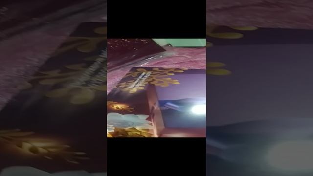 2022,подводка 41533, тени 41270, 41271, топ с серебристым шиммером 42972,пена 41142, крем 41141, 410 смотреть онлайн