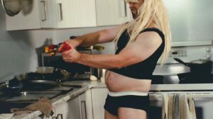 Britney Spears Nine Inch Nails Knives Parody