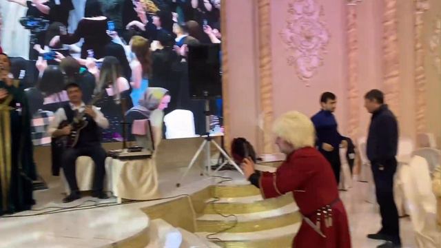 Красивая табасаранская свадьба, Марьям Казиева, счастья молодым смотреть онлайн