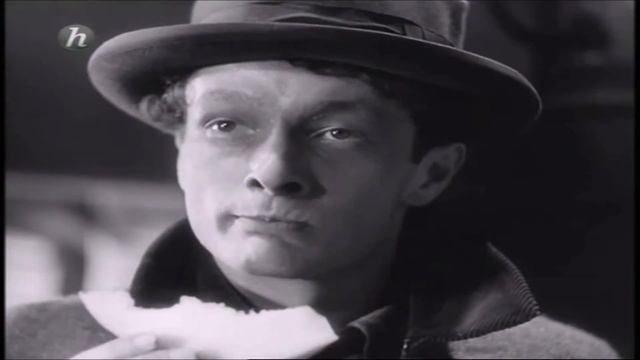 1936 MADEMOISELLE DOCTEUR SALONIQUE NID D'ESPIONS смотреть онлайн