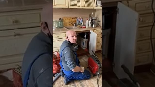 Как устранить засор канализации в квартире самостоятельно с помощью Fairy