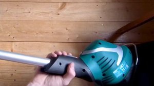 Сборка и кошение электрокосы Bosch Art 30. Как отключить автоматическую подачу лески при остановке.