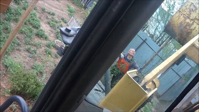 КАК СТАВИТЬ СТОЛБЫ ДЛЯ ЗАБОРА ПОГРУЗЧИКОМ смотреть онлайн