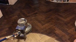 Циклевка паркета, нанесение тонирующего масла и финишное покрытие маслом с твёрдым воском