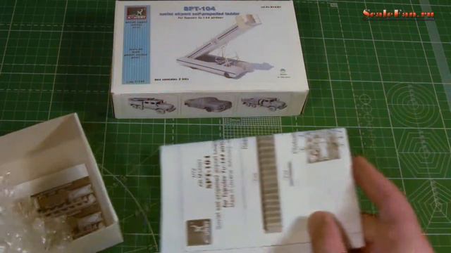 СПТ-104 Самоходный пассажирский трап для Ту-144 1:144 смотреть онлайн