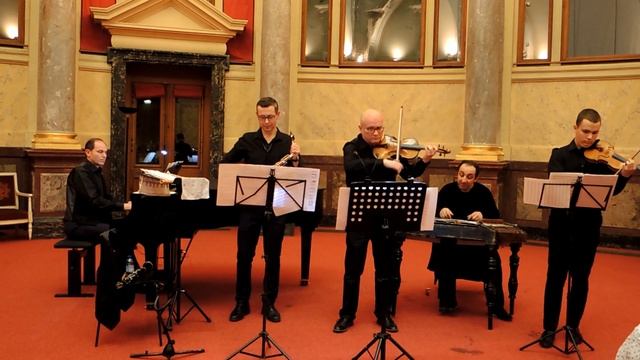 STOIAN & STOIAN - "Prince Igor" and "Sabre Dance". смотреть онлайн