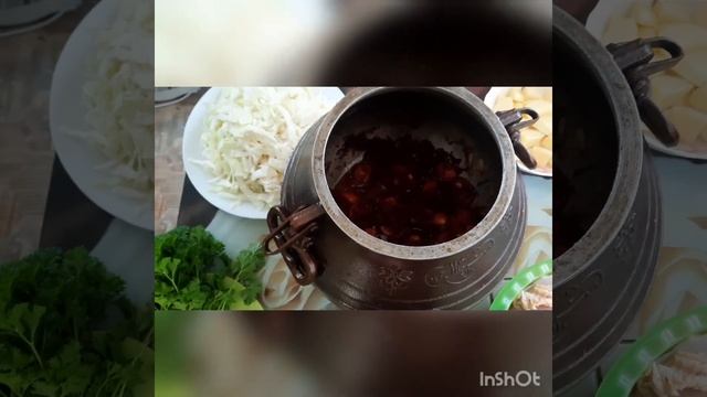 Щи из свежей капусты с мясом броллера в моем любимом афганском казане смотреть онлайн