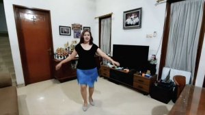 Easy Bachata - Line Dance ??? Choreo Arra (INA)