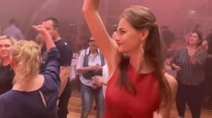 группа Мишель Мама И целого мира мало
