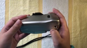 OLYMPUS µ[mju:] ZOOM 140 DELUEX 裝入及取出菲林 ?️ ? Load and Unload Film {Eng Sub}