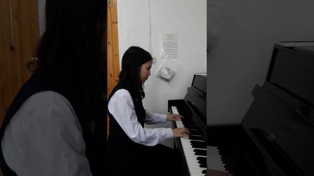 Алексеева Уйгулаана М.Глинка Полька, И.Кирнбергер Гавот смотреть онлайн