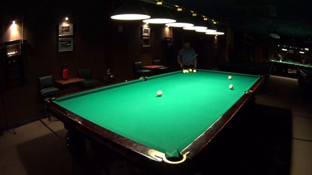 Борис против Антона в схватке в свободную пирамиду, русский бильярд смотреть онлайн