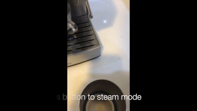 Homemade Latte using Electrolux espresso machine. смотреть онлайн