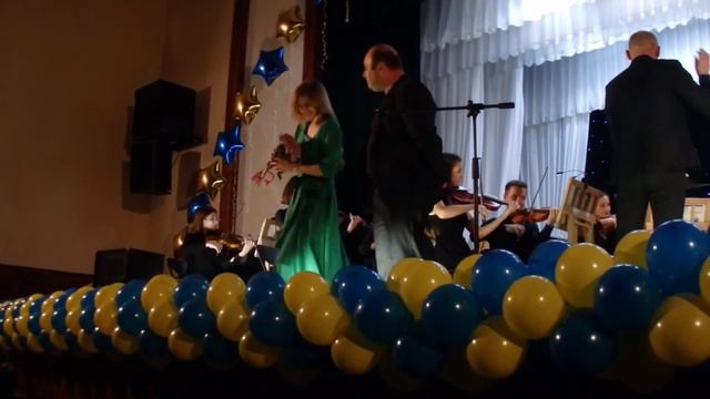 11 1 Арию актрисы Адель из оперетты «Летучая мышь» И Штрауса видео ГородХ смотреть онлайн