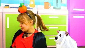 Игрушка собака Шоколадка готовит печенье на Хэллоуин! Плей До в видео для девочек Как Мама