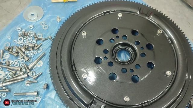 ШИКАРНАЯ САМОДЕЛКА ИЗ МАХОВИКА АВТО | КРУТАЯ ИДЕЯ СВОИМИ РУКАМИ