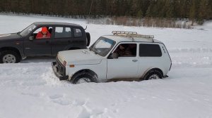 Стандартная Нива 21214 против дизельной нивы на самоблоках