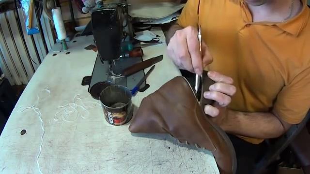 Скрытая прошивка подошвы. Ремонт обуви. смотреть онлайн