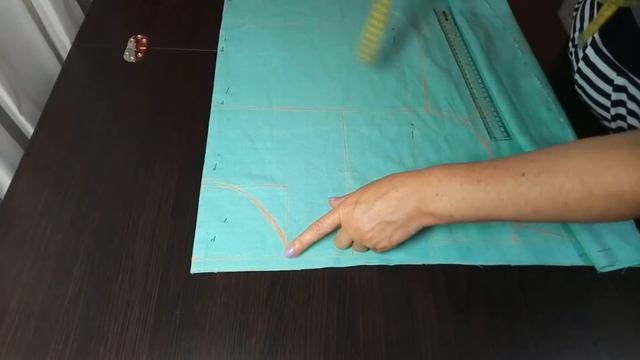 Как сшить платье без выкройки из ткани купон. Платье из льна с вышивкой. Крой на ткани