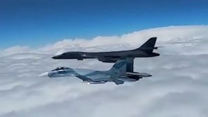 Видео перехвата бомбардировщиков ВВС США российскими истребителями