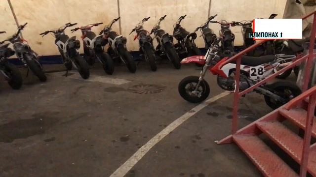 СТОК? ПОСТАВИЛ НОВЫЙ РУЛЬ НА ПИТБАЙК / Тюнинг мотоцикла смотреть онлайн