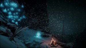 Необыкновенно волшебный зимний лес с вьюгой и снежной бурей под согревающий шум костра