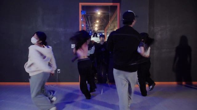 TAEYANG - Shoong!  Chesmee Choreography